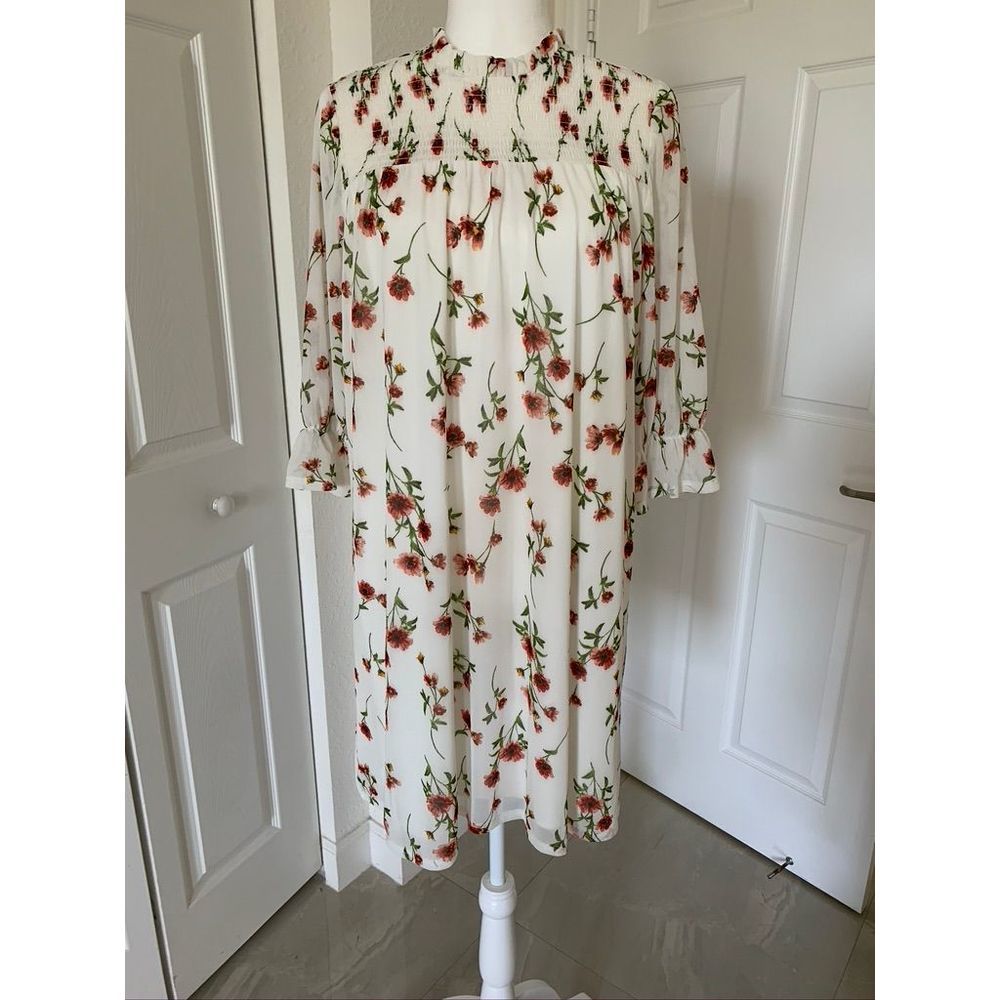 NWT Siren Lily Dress